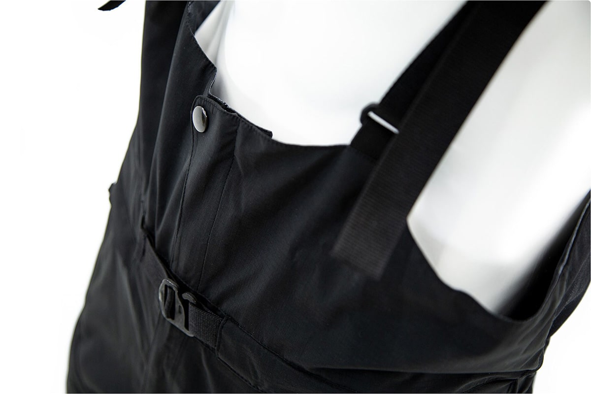 carinthia-spodnie-prg-2-czarne-zamek